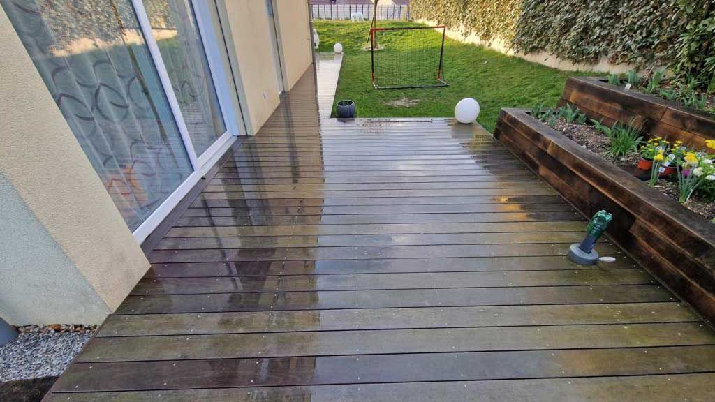 Exmple d'entretien de terrasse bois avant