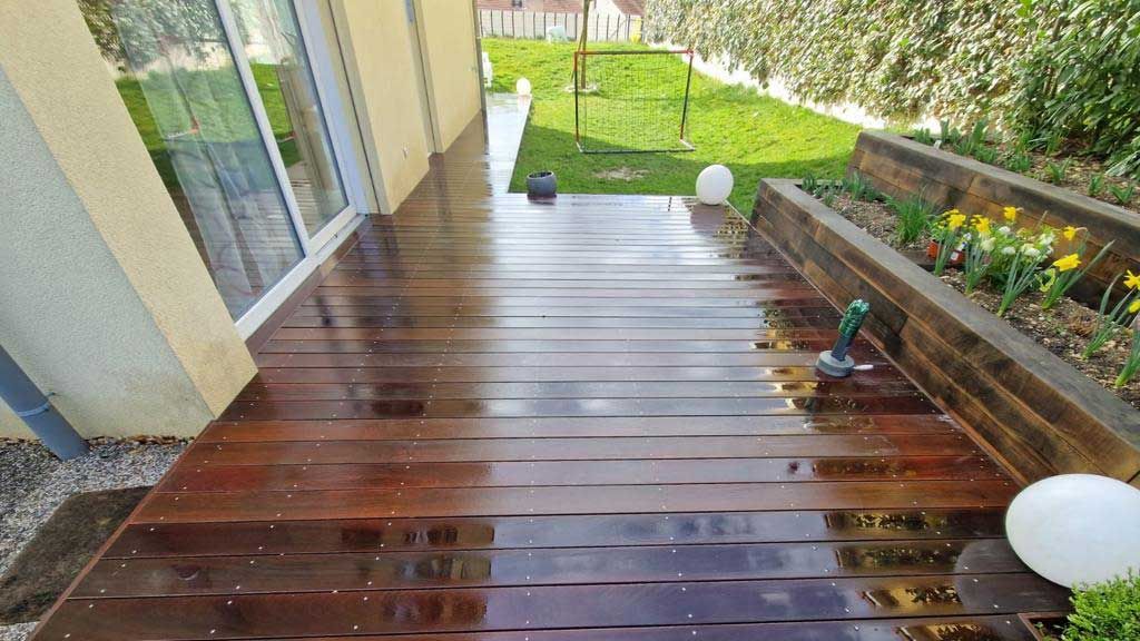 Exmple d'entretien de terrasse bois après